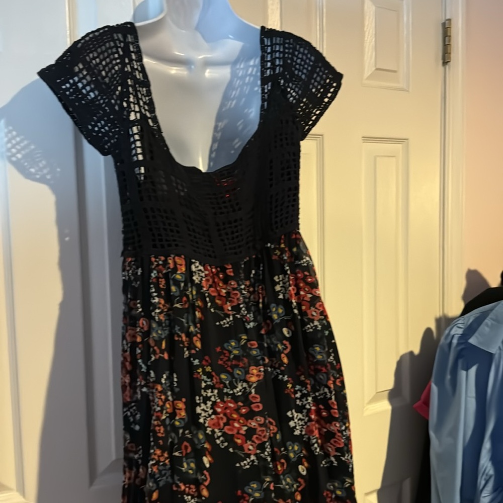 Floral lace dress - Picture 5 of 6